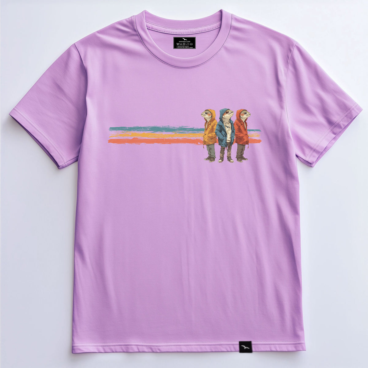 T-Shirt Three Fishes 2, Lavender, drei Fischfiguren vor Farbstreifen – Produktansicht