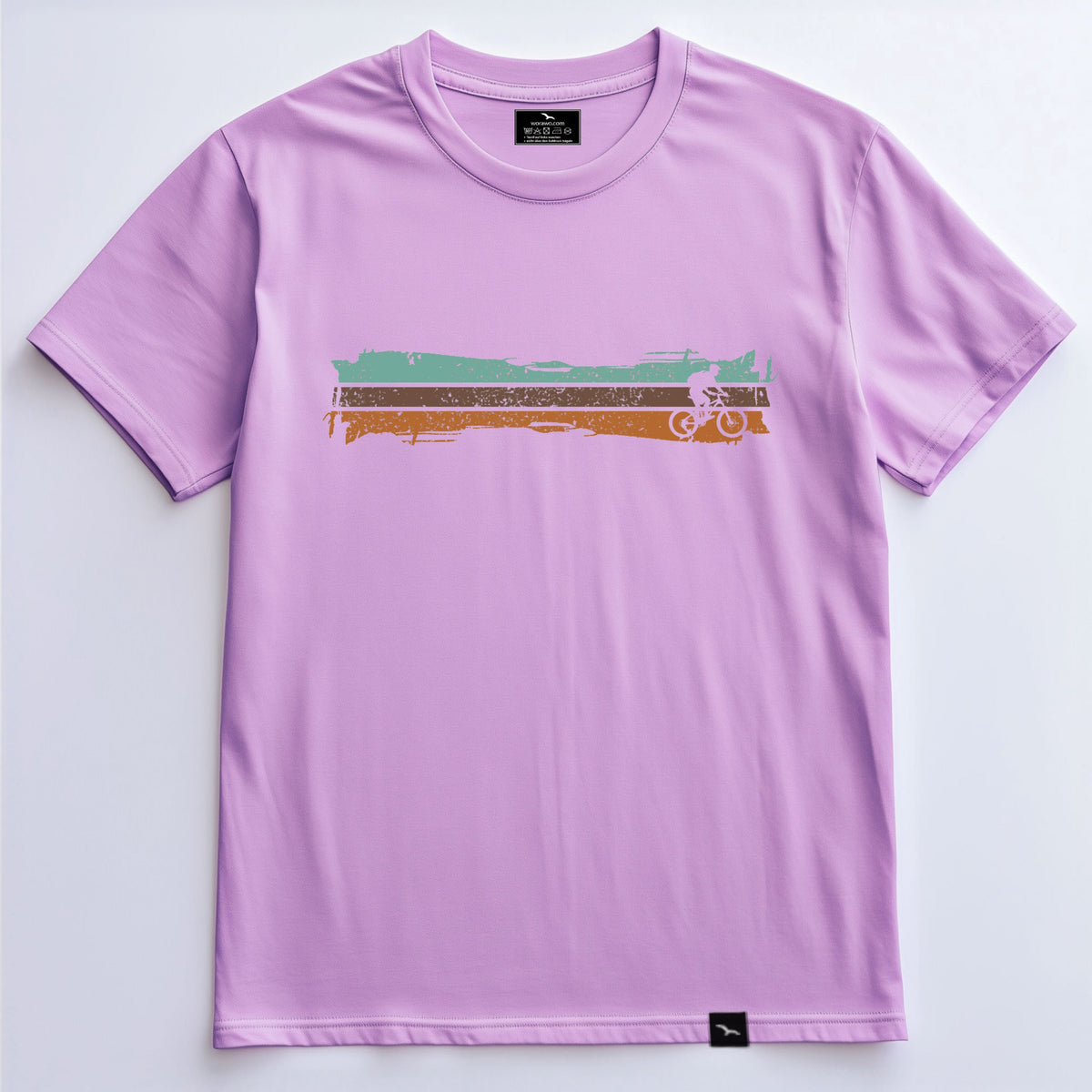 Worawo T-Shirt „Mountainbike 2“ in lavender mit schmalem Mountainbike-Print in Retro-Farben – Vorderansicht