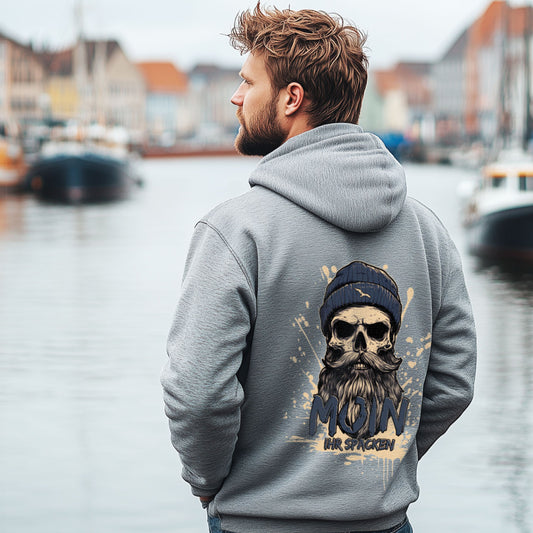 Grau melierter Zip-Hoodie Captain-Skull mit MOIN-Totenkopfprint – am Model von hinten