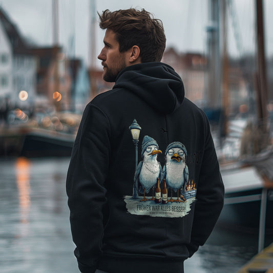Drunk-Gulls Hoodie in Schwarz: zwei Möwen und Bierkasten mit dem Spruch Früher war alles besser auf dem Rücken