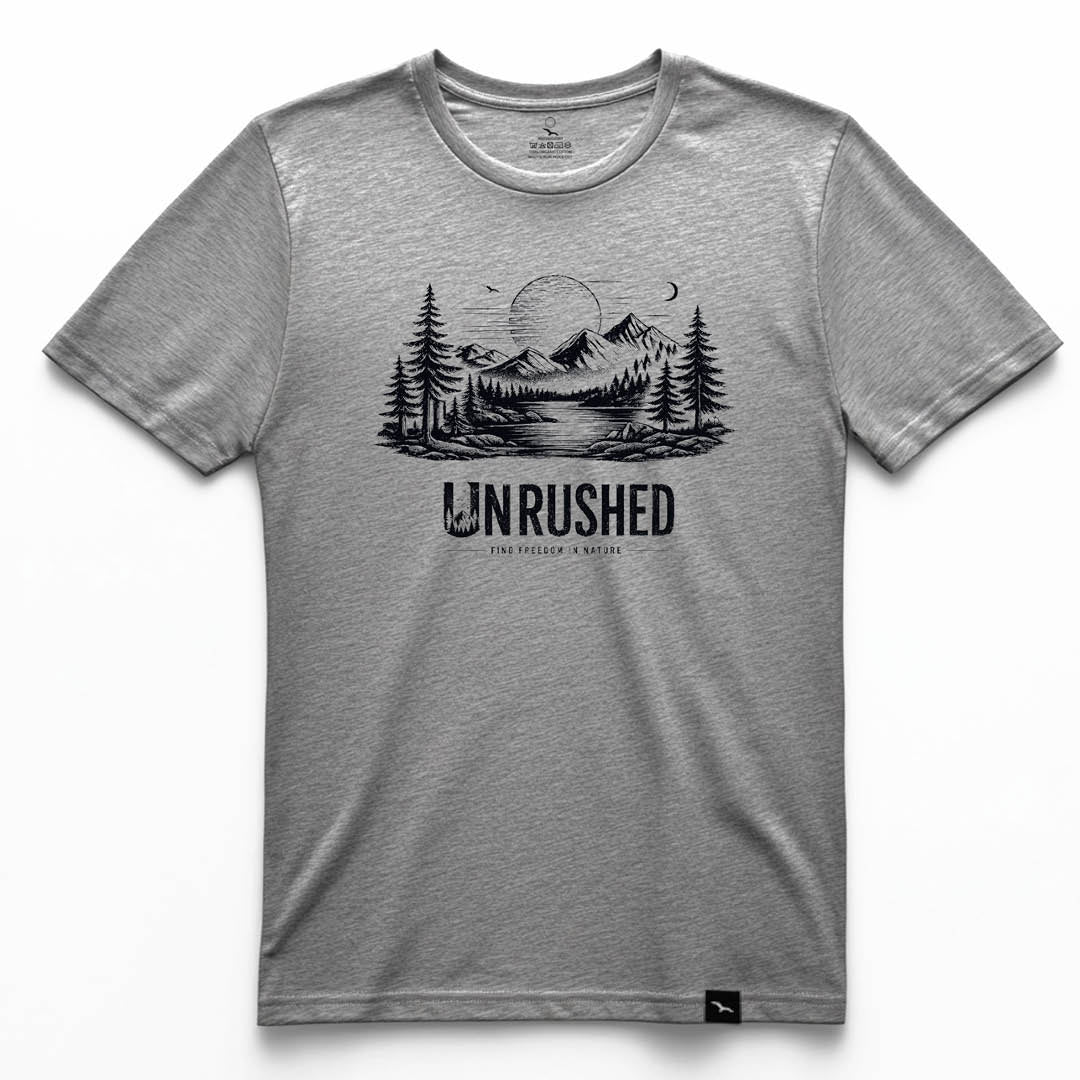 T-Shirt "UNRUSHED" black