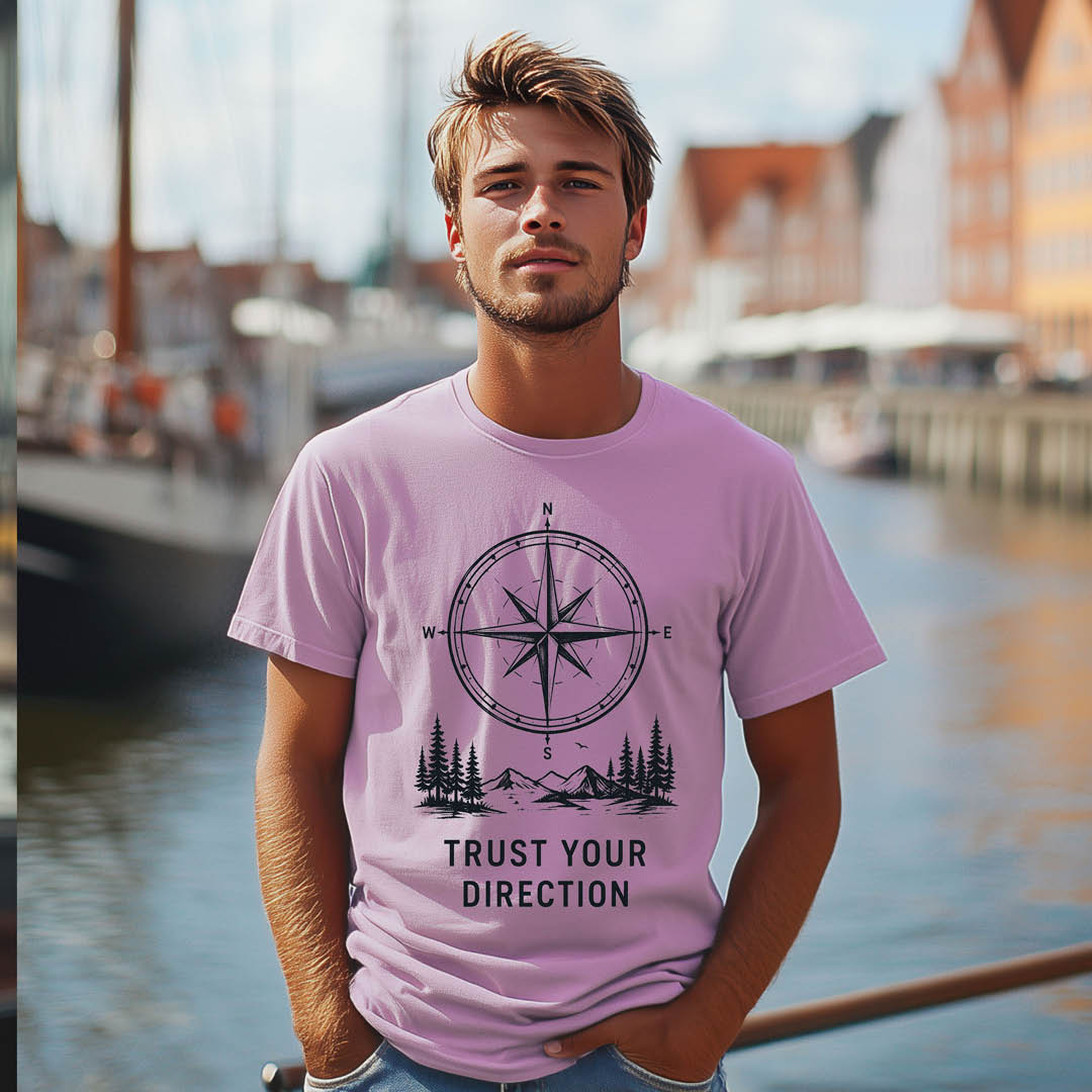 T-Shirt "TRUST YOUR DIRECTION" black
